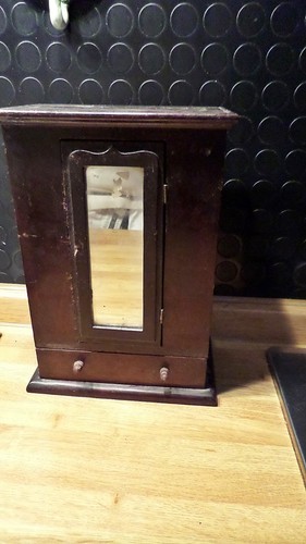 Miniatura armadio con - miniatura, di